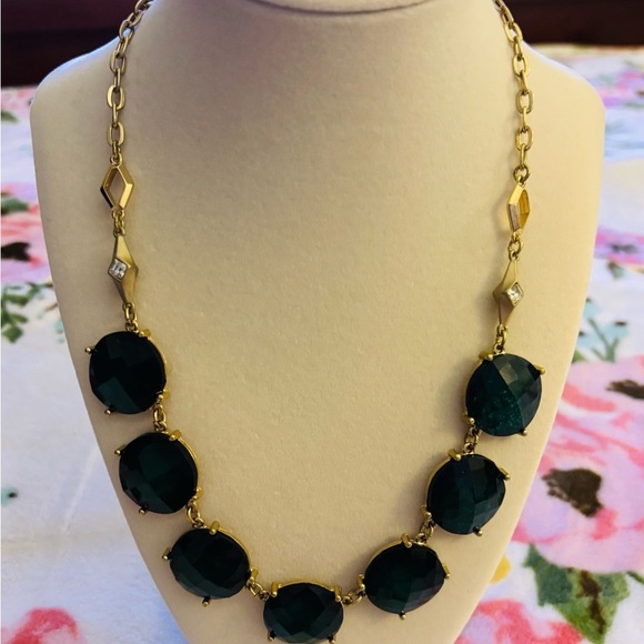 Emerald Green statement necklace - Picture 1 of 4